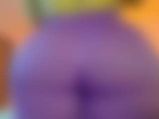 Live cam show with melonsboobss - Control on Camsoda
