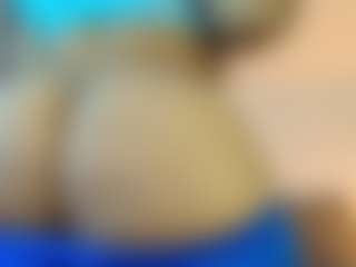 Live cam show with melonsboobss - Dom on Cam Slut