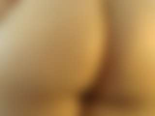 Live cam show with melonsboobss - Tease on xxxlivecams.org