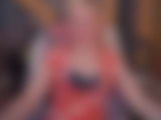 Live cam show with CandyLong - Mature MILF on Gym Cam Girls