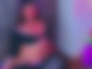 willowjohnson MILF webcam performer live streaming