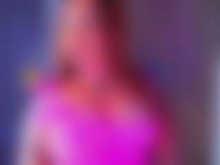 willowjohnson MILF webcam performer live streaming