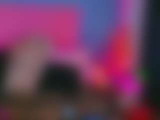 willowjohnson MILF webcam performer live streaming