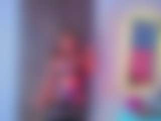 willowjohnson MILF webcam performer live streaming