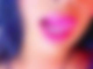 Live cam show with willowjohnson - Curvy Middle Aged on Camming Site