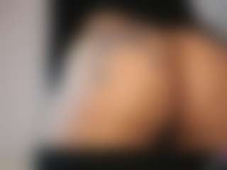 Live cam show with Eva Jonez - Brown Eyes on Camsoda