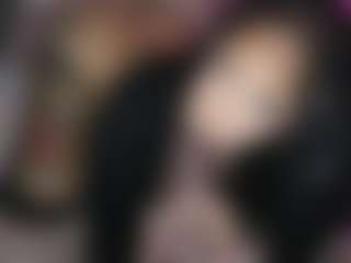 Live cam show with Eva Jonez - Black on milfzrlive.com