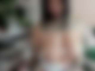 Live cam show with NathalieHardy - Native on intimatelivegirls.com