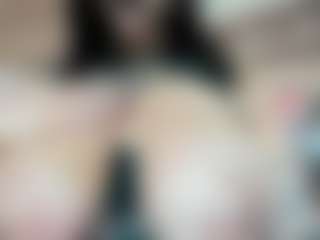 Live cam show with NathalieHardy - Curvy Latina on Milfs Live | colombia