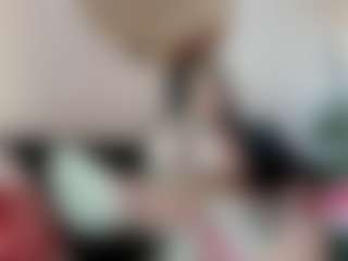 NathalieHardy's Live Sex Cam Show