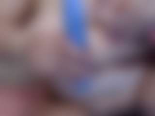 Live cam show with Moertomlly - Moaning on SpunkLive
