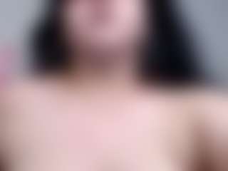 Live cam show with Molly - Asian on Dolls Live