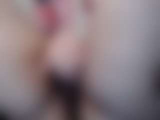 Live cam show with Molly - Asian Big Ass on StripNow