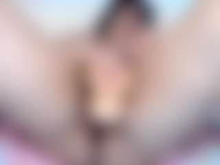 Live cam show with Molly - Brown Hair on TeamSkeetLive