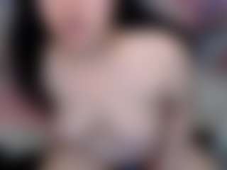 Live cam show with Molly - Trimmed Asian on intimatelivegirls.com