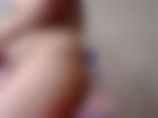 Live cam show with Molly - Glasses on fuck-show.com