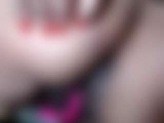 Live cam show with Molly - Hairy Pussy on Fling VIP Chat