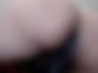 Live cam show with Molly - Moaning on sexylive.show
