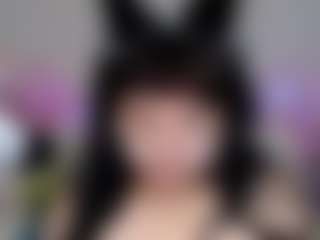 Live cam show with Molly - Asian Squirt on CamwithHer