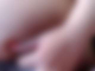 Live cam show with Molly - Fingers on Camsoda