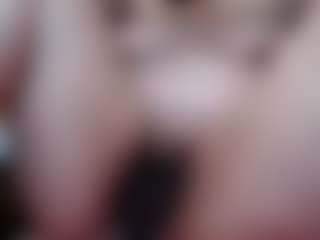 Live cam show with Molly - Trimmed Asian on Camsoda