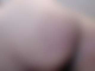 Live cam show with Molly - Spank on Camsoda