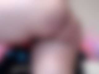 Live cam show with Molly - Hairy Pussy on Camsoda
