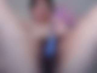 Live cam show with Molly - Asian Big Tits on livesuperchat.net
