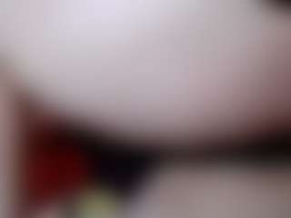 Live cam show with Molly - Moaning on slutload