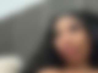 Live cam show with misskellyy - Ebony on EXY | canada