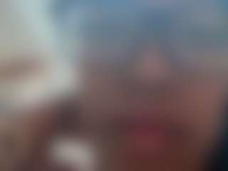 Live cam show with misskellyy - Black on AdultVida.com