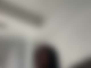 Live cam show with misskellyy - Blowjob on CamClone