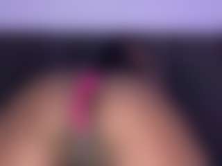 misskellyy's Live Sex Cam Show