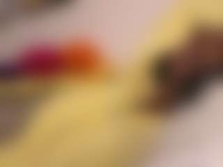 Live cam show with misskellyy - Ebony Squirt on Chatstar