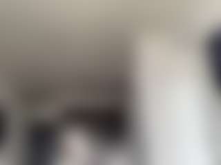 Live cam show with misskellyy - Blowjob on Soda Cam