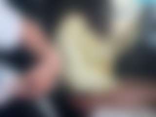 Live cam show with misskellyy - Average on https://playwithruby.com