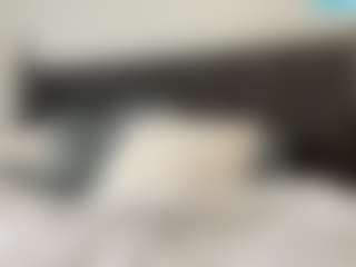 Live cam show with misskellyy - Average on Soda Cam