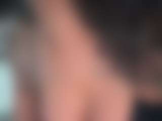 Live cam show with misskellyy - Black College on Camiplay Live