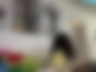 Live cam show with misskellyy - Black Squirt on livesuperchat.net