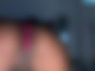 misskellyy's Live Sex Cam Show