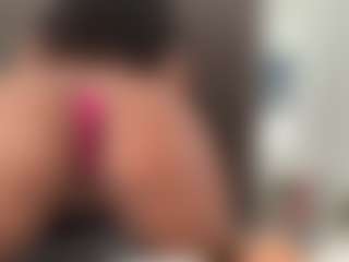 misskellyy's Live Sex Cam Show