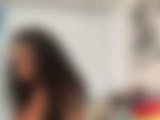 Live cam show with misskellyy - Ebony on Camsoda | canada