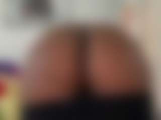 misskellyy's Live Sex Cam Show