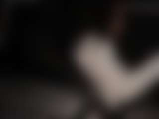 Live cam show with misskellyy - Ebony Big Tits on intimatelivegirls.com
