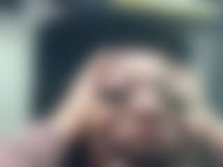 misskellyy's Live Sex Cam Show