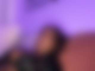 Live cam show with misskellyy - Tease Big Tits on CamwithHer