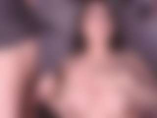 Live cam show with Anny - Body Massage on PervPlay.com
