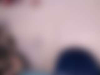 Live cam show with Anny - Slave on Fling VIP Chat