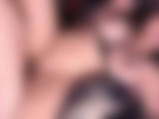 Spettacolo in cam dal vivo con Anny - Spank su Camsoda