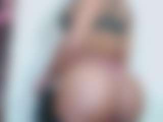 debora-cat's Live Sex Cam Show